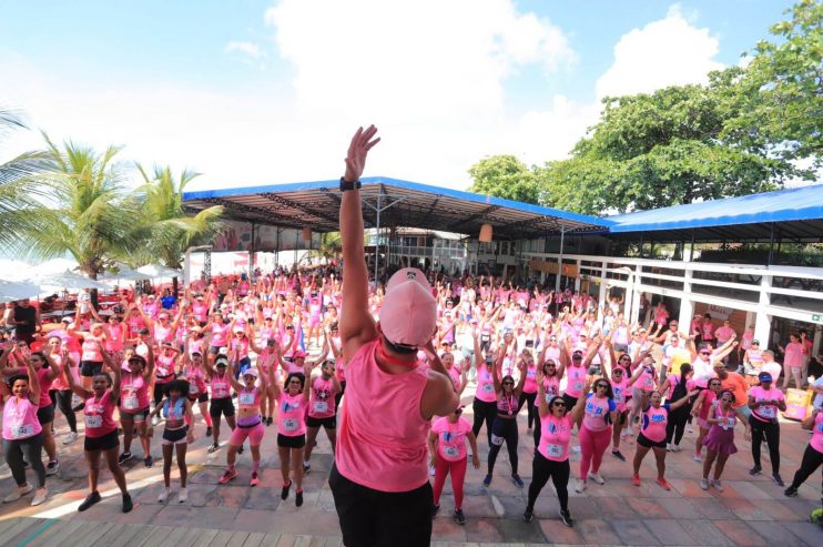 Mais de 500 mulheres participam da 4ª edição do Outubro Rosa da Liga das Corredoras 26