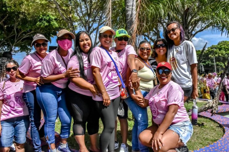 OUTUBRO ROSA: caminhada marca compromisso com a prevenção ao câncer de mama e colo do útero 9