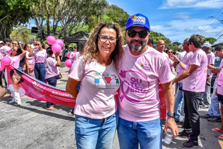 OUTUBRO ROSA: caminhada marca compromisso com a prevenção ao câncer de mama e colo do útero 14