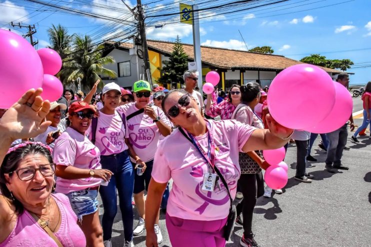 OUTUBRO ROSA: caminhada marca compromisso com a prevenção ao câncer de mama e colo do útero 20