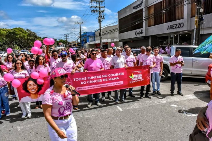OUTUBRO ROSA: caminhada marca compromisso com a prevenção ao câncer de mama e colo do útero 23