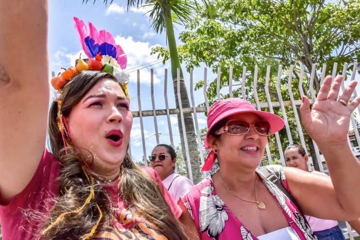 OUTUBRO ROSA: caminhada marca compromisso com a prevenção ao câncer de mama e colo do útero 24