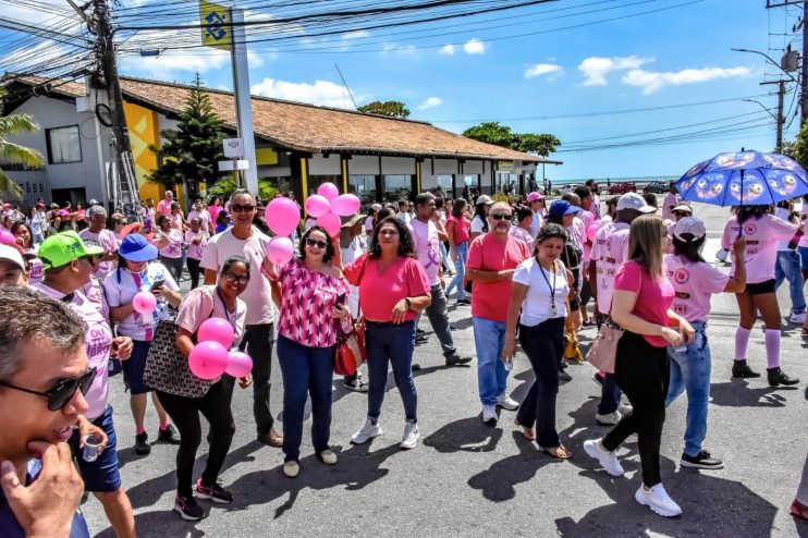 OUTUBRO ROSA: caminhada marca compromisso com a prevenção ao câncer de mama e colo do útero 26