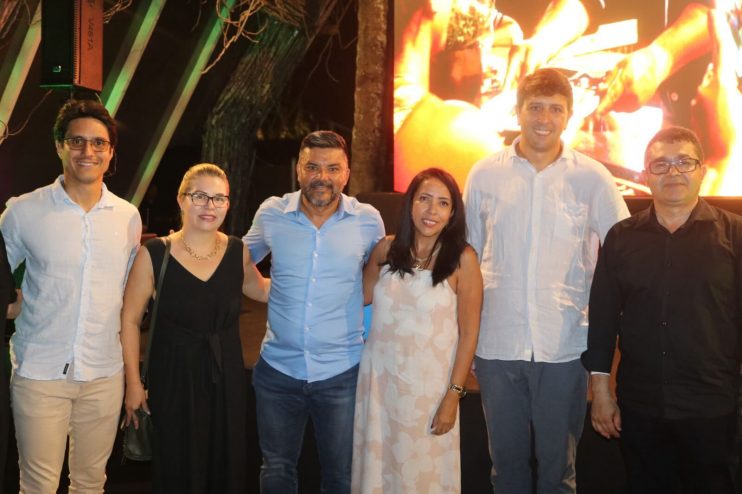 WhatsApp Image 2023-11-02 at 23.34.04 (2) HELENA RIZZO PARTICIPA DA ABERTURA OFICIAL DO FESTIVAL ESQUINA DO MUNDO EM ARRAIAL D’AJUDA 10