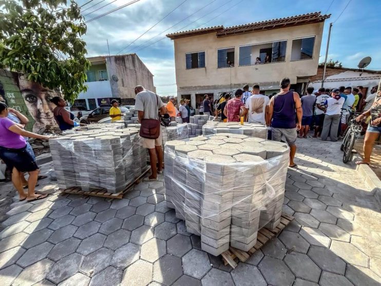 WhatsApp Image 2023-11-05 at 09.15.05 (2) Prefeito Jânio Natal vistoria obras, em sábado de muito trabalho! 23