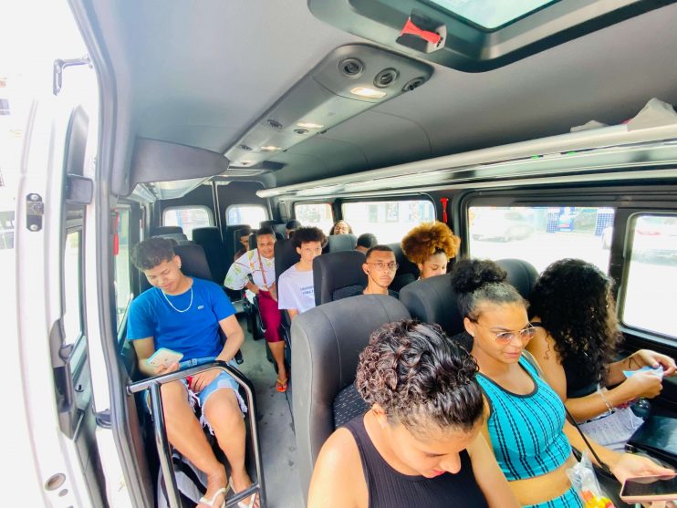 Prefeitura de Itagimirim disponibiliza transporte gratuito para os estudantes do município no 1º dia de provas do ENEM 2023 12