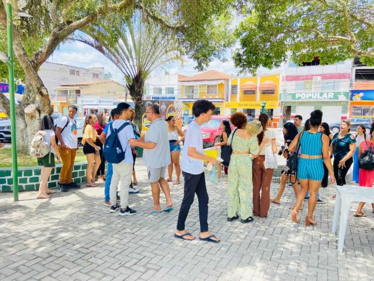 Prefeitura de Itagimirim disponibiliza transporte gratuito para os estudantes do município no 1º dia de provas do ENEM 2023 22