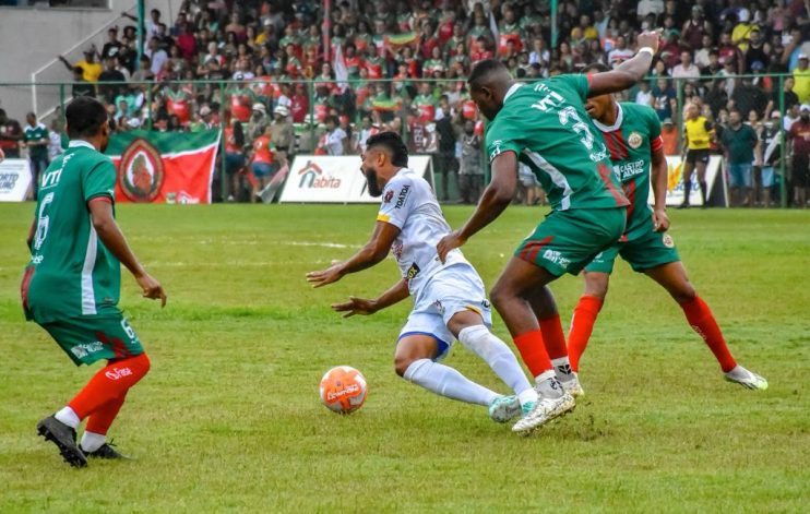 GOLEADA: torcida lota o Agnaldão e Porto Seguro brilha no primeiro jogo das semifinais 17