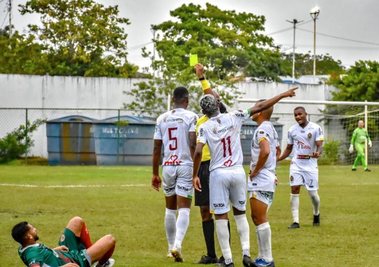 GOLEADA: torcida lota o Agnaldão e Porto Seguro brilha no primeiro jogo das semifinais 13