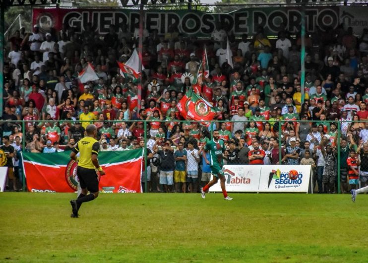 GOLEADA: torcida lota o Agnaldão e Porto Seguro brilha no primeiro jogo das semifinais 12