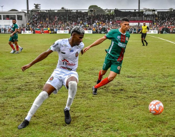 GOLEADA: torcida lota o Agnaldão e Porto Seguro brilha no primeiro jogo das semifinais 15