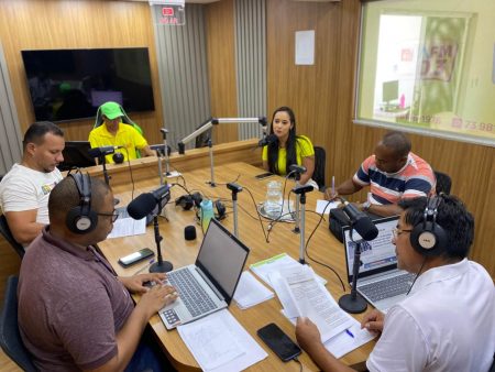 Em entrevista à Rádio Nova FM, secretária Pâmela Dadalto destaca ações e investimentos na saúde de Eunápolis 7