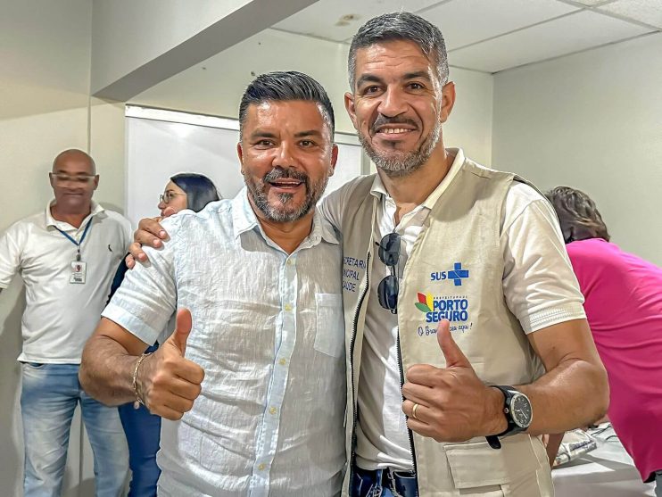 Inspetores da Vigilância Sanitária de Porto Seguro recebem novos coletes de identificação 12