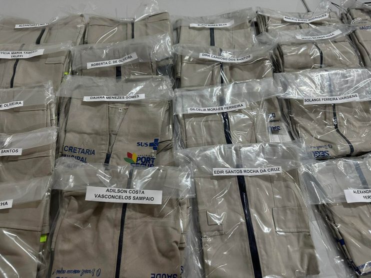 Inspetores da Vigilância Sanitária de Porto Seguro recebem novos coletes de identificação 13