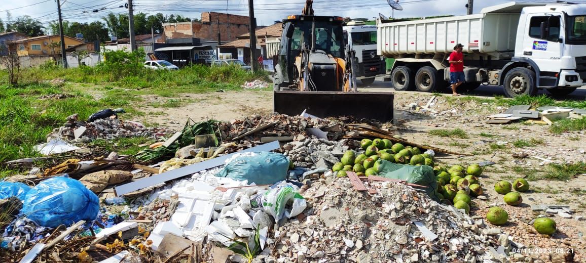 LIXO NÃO! Hábito de descartar lixo em local incorreto dificulta serviços de limpeza 8