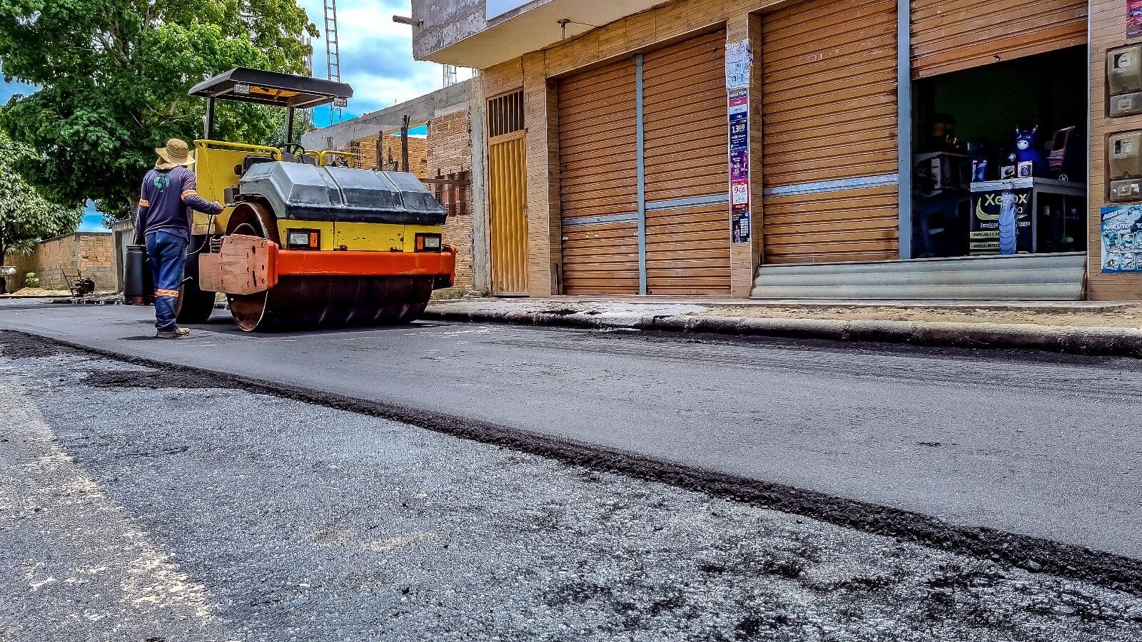 Asfalto chega ao distrito da Agrovila 7