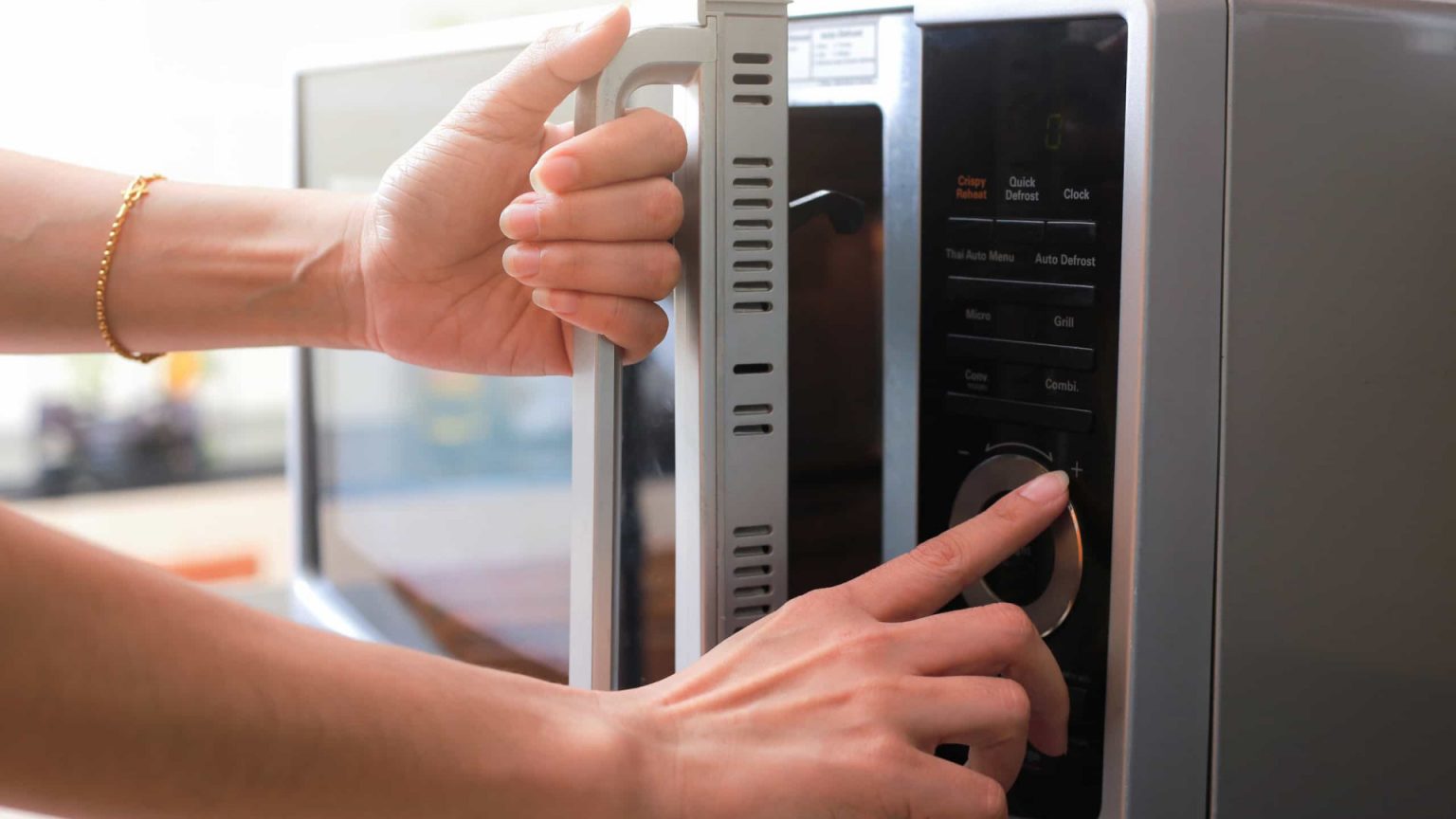 Atenção! Reaquecer estes nove alimentos no micro-ondas é um perigo 5
