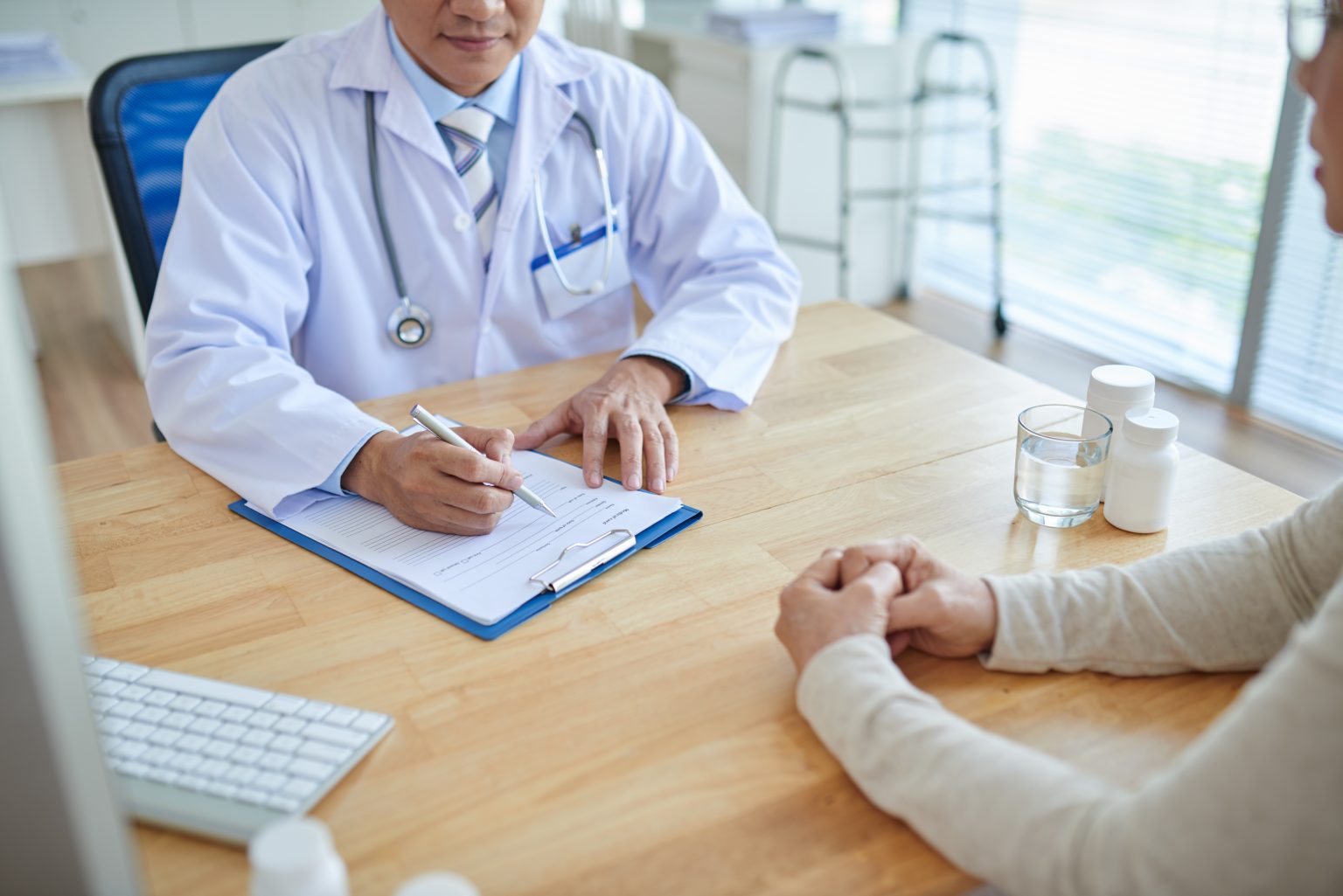 Mulheres passam a ter direito a acompanhante durante consultas médicas Mulheres passam a ter direito a acompanhante durante consultas médicas 8