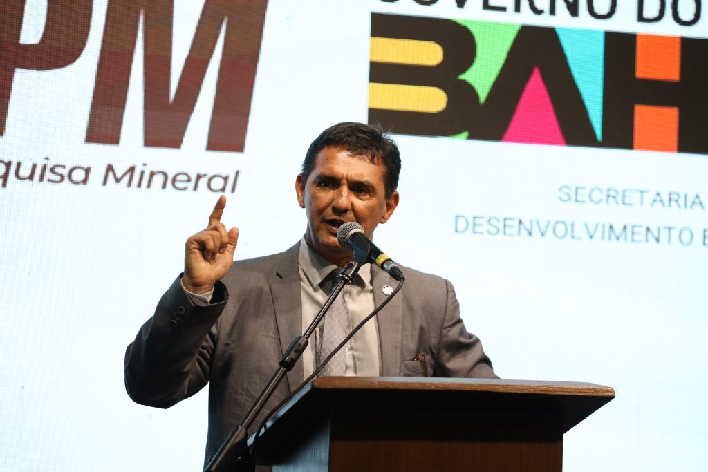 Estado assina contrato com empresa canadense para dobrar produção de energia solar na Bahia 7