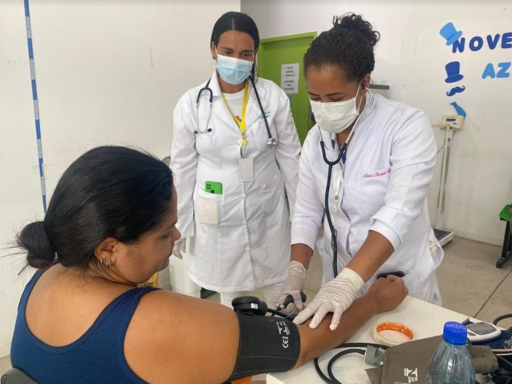 Mutirão "Mais Saúde nos Bairros" beneficia centenas de moradores em pontos estratégicos de Eunápolis 15