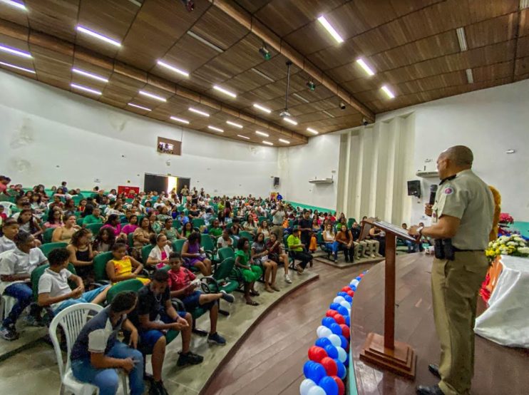Formatura do Proerd reúne 260 alunos da rede pública na prevenção às drogas e combate à violência 10