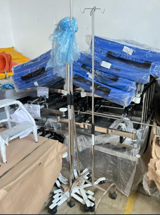 Hospital de Itagimirim recebe novos equipamentos para implantação do futuro centro cirúrgico da unidade 7