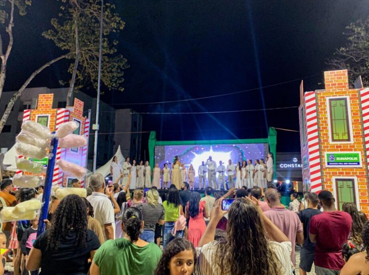 "Natal Luz" encanta grande público com espetáculos culturais e musicais em Eunápolis 10