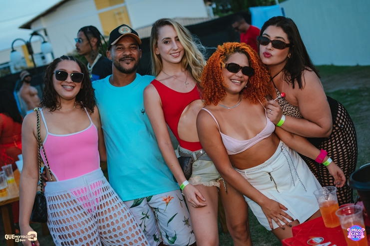 PagoGin e Pool Party da Pluga marca o esquenta de verão em Porto Seguro 46