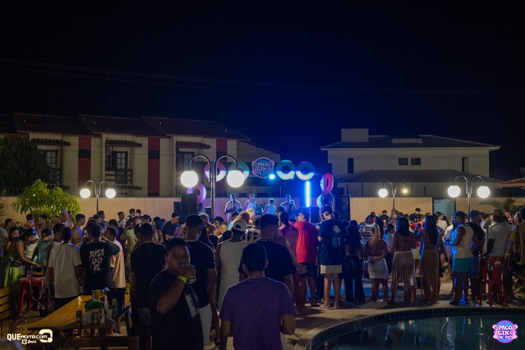 PagoGin e Pool Party da Pluga marca o esquenta de verão em Porto Seguro 137