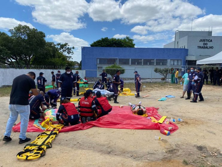 Treinamento de forças de segurança é concluído com simulado realístico de grande escala em Eunápolis 10