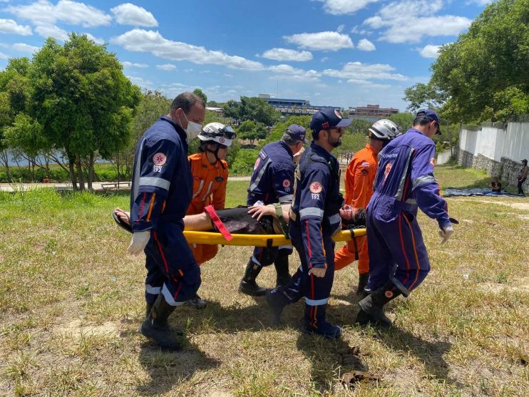 Treinamento de forças de segurança é concluído com simulado realístico de grande escala em Eunápolis 16