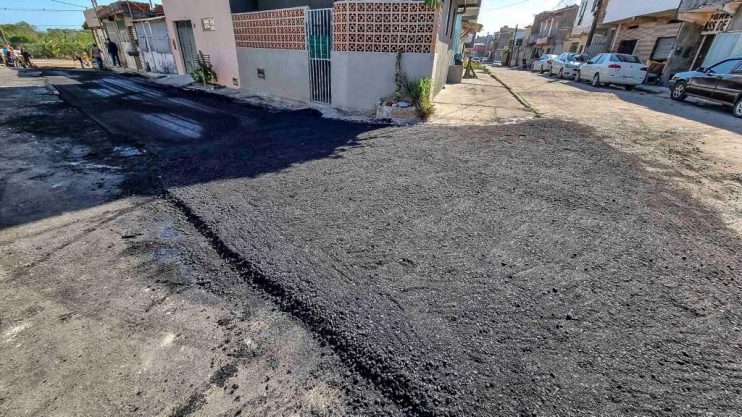 Asfalto chega para o bairro Areial, no Mercado do Povo 16