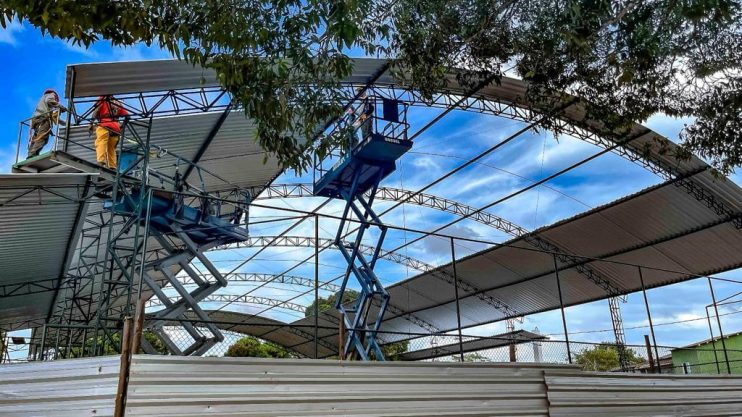 Reforma de quadras esportivas beneficia comunidades do Vila Jardim e Pindorama 13