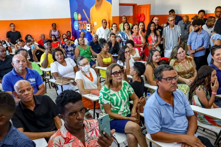 Escola do Gari: mais de 60 alunos formados em Porto Seguro 36