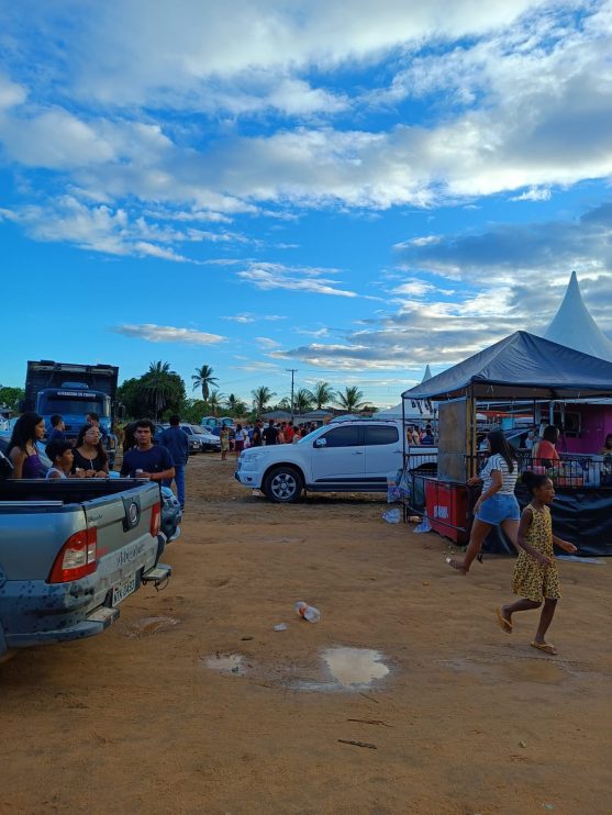 Vereador Adeilson do Açougue realiza pelo segundo ano consecutivo a Pega do Leitão + Natal Solidário 46