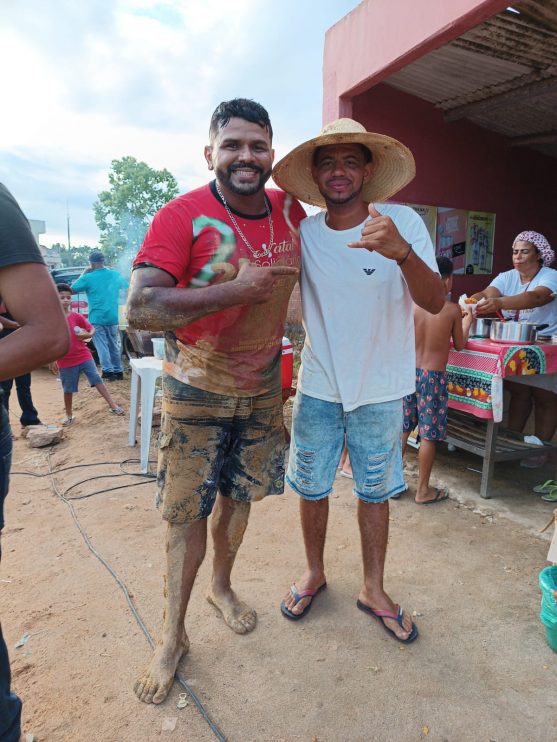 Vereador Adeilson do Açougue realiza pelo segundo ano consecutivo a Pega do Leitão + Natal Solidário 42