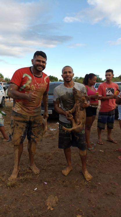 Vereador Adeilson do Açougue realiza pelo segundo ano consecutivo a Pega do Leitão + Natal Solidário 34