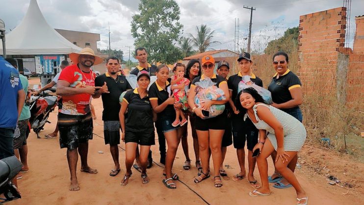 Vereador Adeilson do Açougue realiza pelo segundo ano consecutivo a Pega do Leitão + Natal Solidário 33