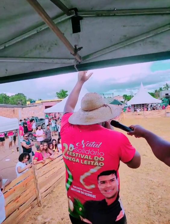 Vereador Adeilson do Açougue realiza pelo segundo ano consecutivo a Pega do Leitão + Natal Solidário 26