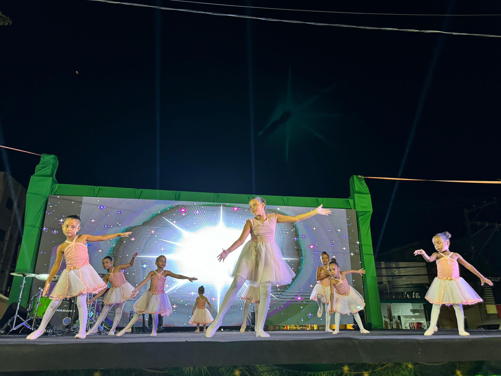 Programação do Natal Luz encerra com espetáculos memoráveis em Eunápolis 6