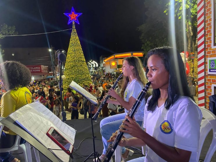 Programação do Natal Luz encerra com espetáculos memoráveis em Eunápolis 25