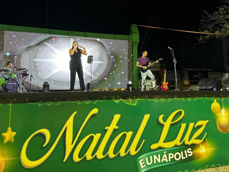 Programação do Natal Luz encerra com espetáculos memoráveis em Eunápolis 23