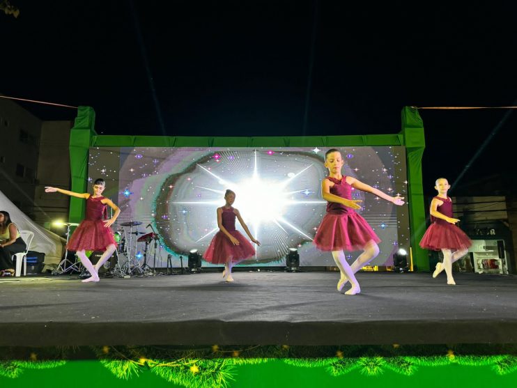 Programação do Natal Luz encerra com espetáculos memoráveis em Eunápolis 12