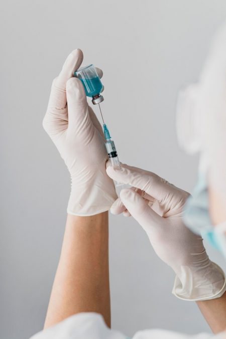Vacina contra câncer de pele pode estar disponível em 2025, diz CEO de farmacêutica 9