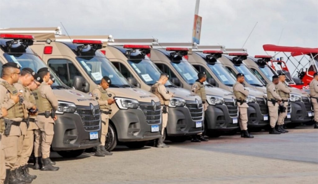 PREFEITO BEBETO GAMA PARTICIPA DO LANÇAMENTO DA OPERAÇÃO VERÃO 2023/2024 EM PORTO SEGURO 13