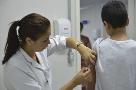 Vacinação contra dengue vai priorizar faixa etária de 6 a 16 anos 7