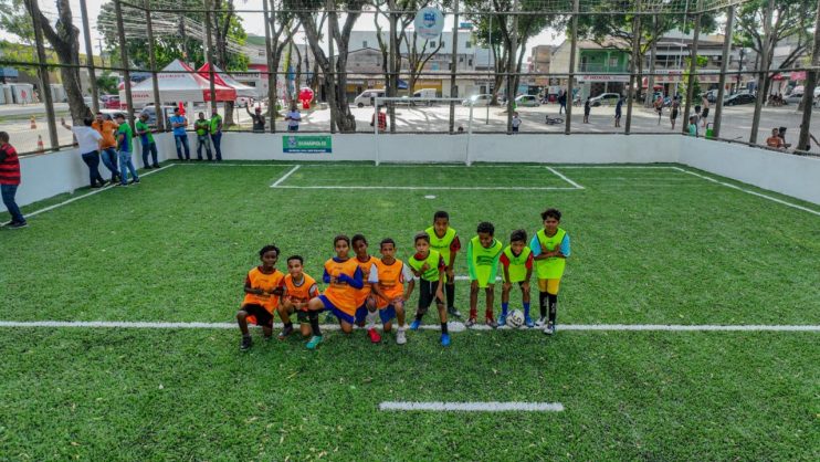 Requalificação da quadra esportiva da Praça do Pequi é entregue pela prefeita Cordélia Torres 10
