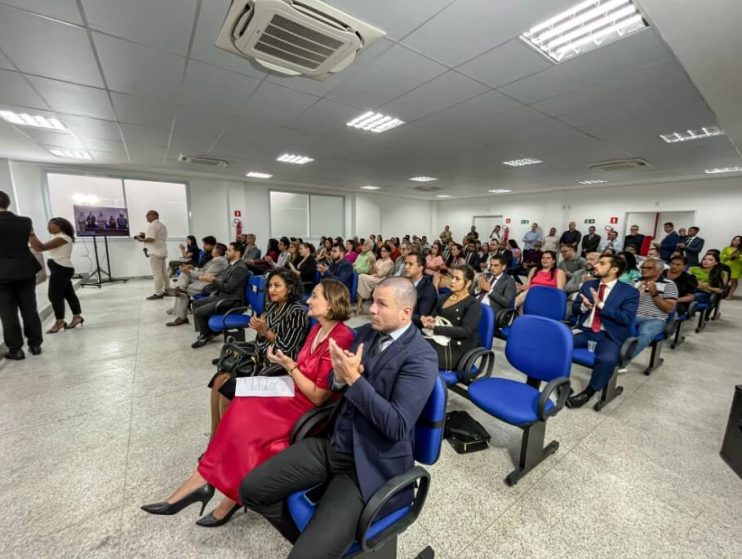 Captura de tela 2024-01-28 185506 Entrega do novo Fórum de Eunápolis tem a presença marcante da prefeita Cordélia 17