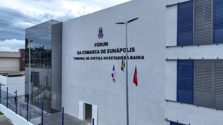 Captura de tela 2024-01-28 185528 Entrega do novo Fórum de Eunápolis tem a presença marcante da prefeita Cordélia 18