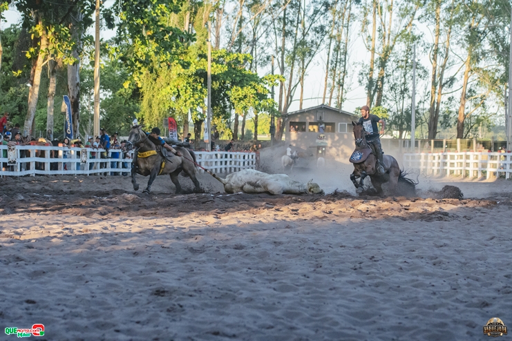 VAQUEJADA EDGARD NETO 2024 – FOTO QUEAGITO – 3DIA Z50 (56) Sucesso absoluto 100 Parea e Jander Martins na 19ª Vaquejada do Parque Edgard Neto 90